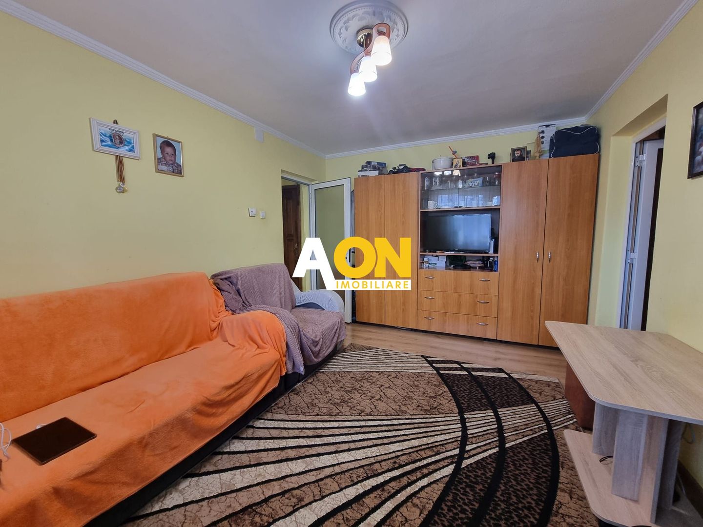 Apartament 2 camere, semidecomandat, Cetate - Poză 3