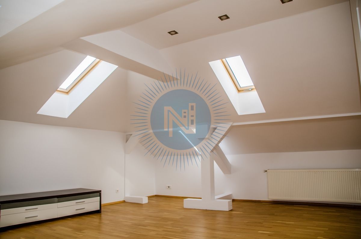 Etaj 1 plus mansarda in vila - Poză 3