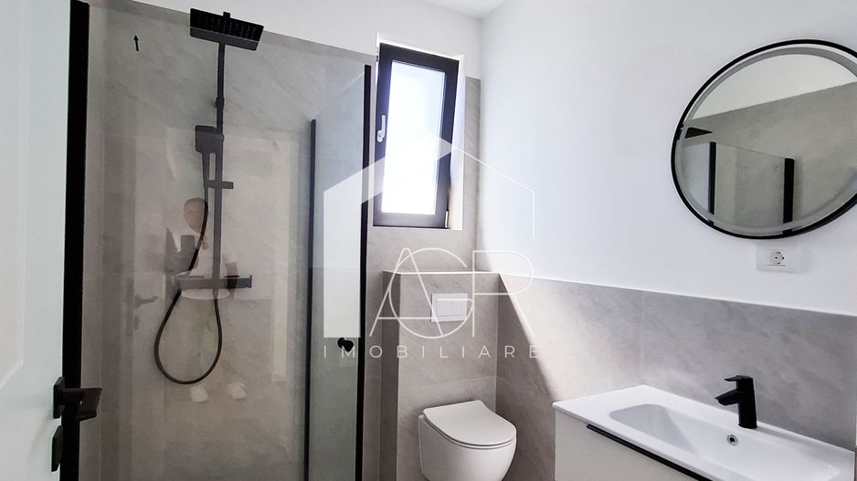 Casa cu 4 camere de vanzare, Bucov, Mica Roma - Poză 17