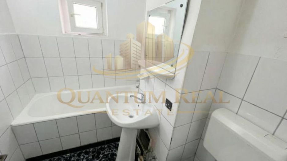 Vanzare apartament 3 camere decomandat-LOC DE PARCARE-RAHOVA-OFERTA! - Poză 5