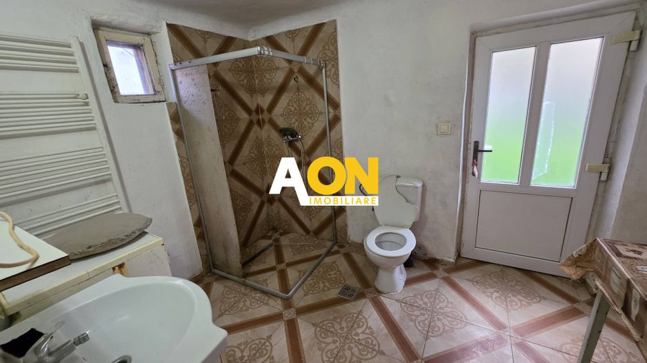 Casa cu 2 camere, 300 mp teren, pretabila pt. muncitori, Cetate - Poză 9