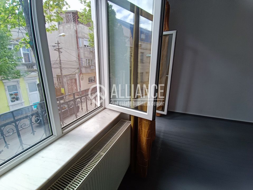 CENTRU SALA SPORTURILOR(COD03)- Casa interbelica si curte generoasa ! - Poză 49