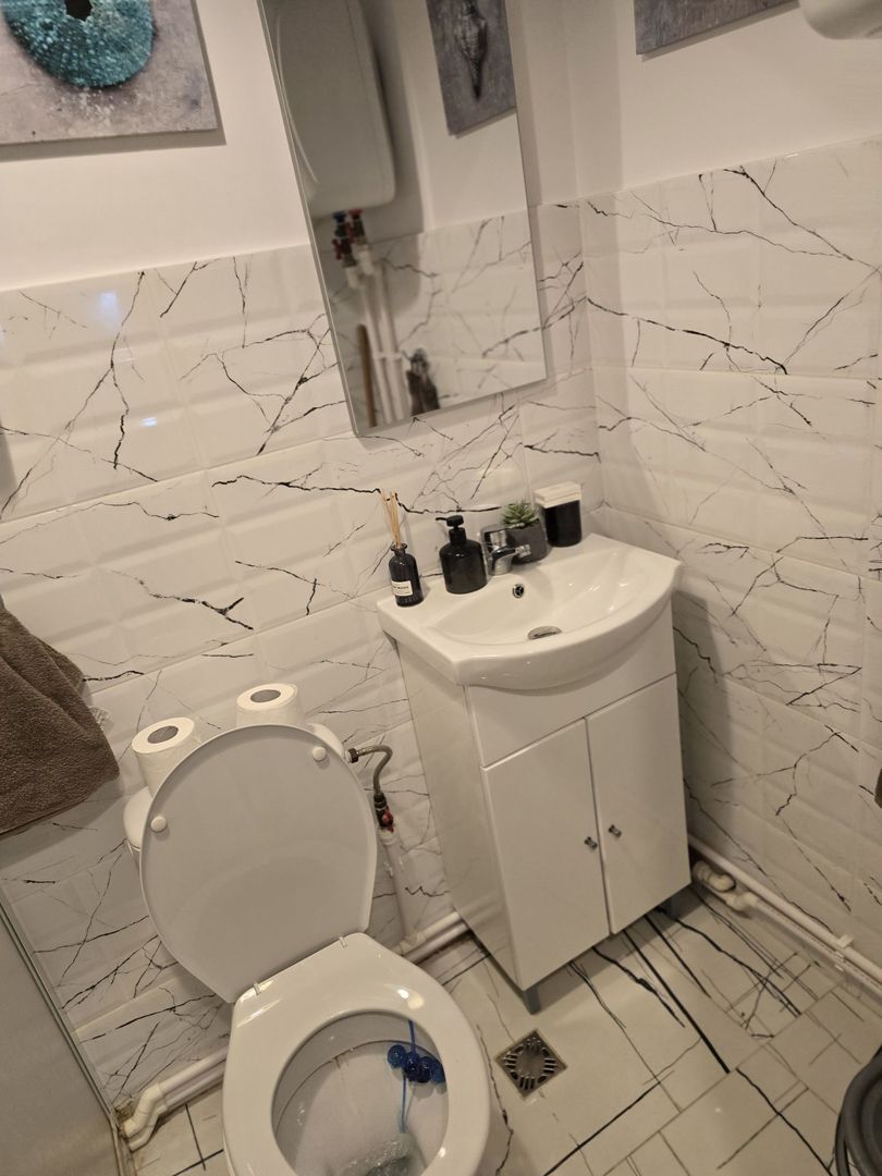 Garsoniera în Micro 40,parter,mobulata,utilata - Poză 5