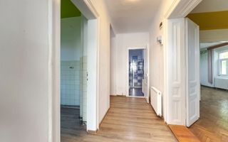 Casă / Vilă cu 6 camere de vânzare în zona Elisabetin - Poză 9