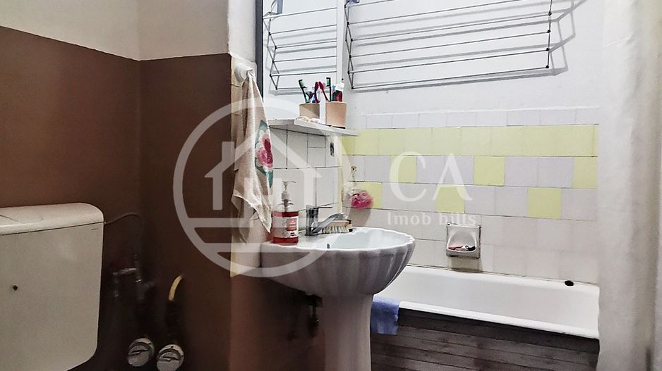Apartament de vânzare cu 2 camere în zona Decebal, Oradea - Poză 8