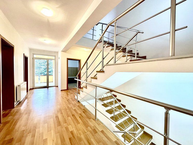 Casa de inchiriat - intrarea în Dumbravita - Poză 24