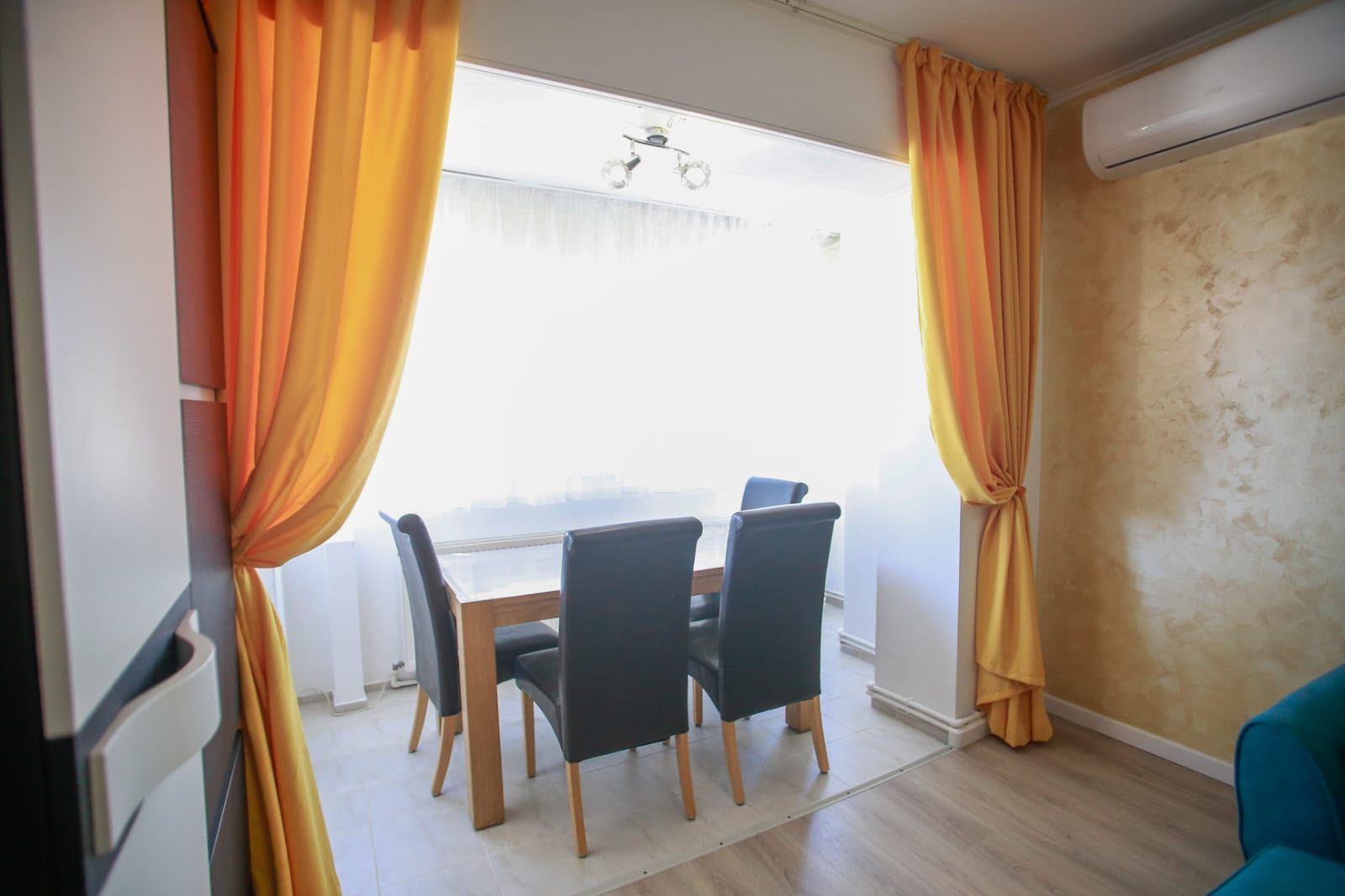 Propietar vand apartament 2 camere decomandat renovat/utilat complet - Poză 12