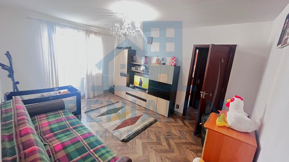 Apartament 2 camere semidecomandat Noua 41mp etaj 2 Brasov - Poză 1