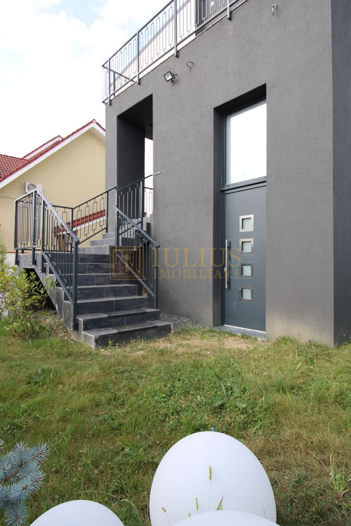 Casa zona Lunei, 5 camere + 3 bai, centrala proprie, rezidential sau birouri ! - Poză 5