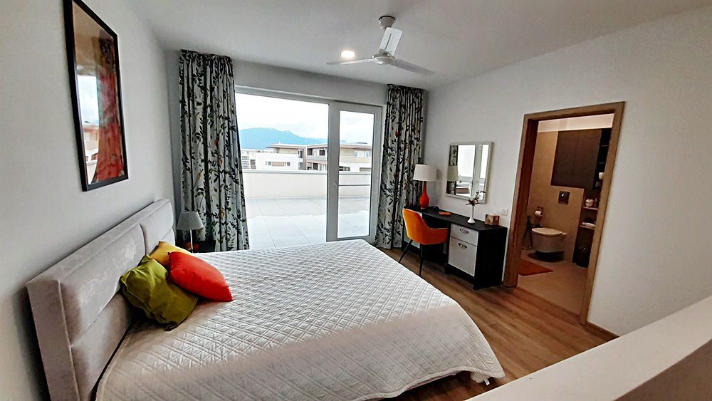 Penthouse cu 5 camere in URBAN PENTHA-zona Coresi - Poză 14