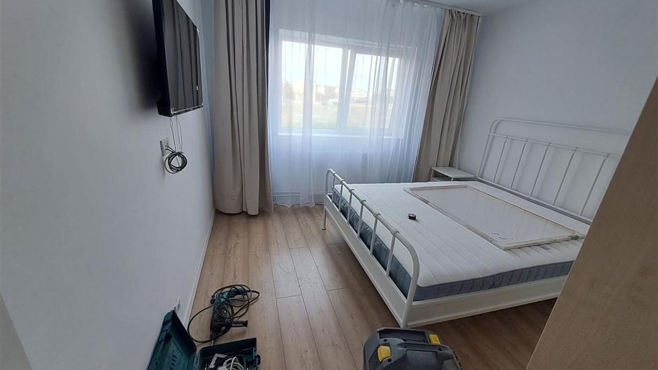 Etaj 1 4 camere  Complexul Studentesc-aproape de Sala Olimpia - Poză 27