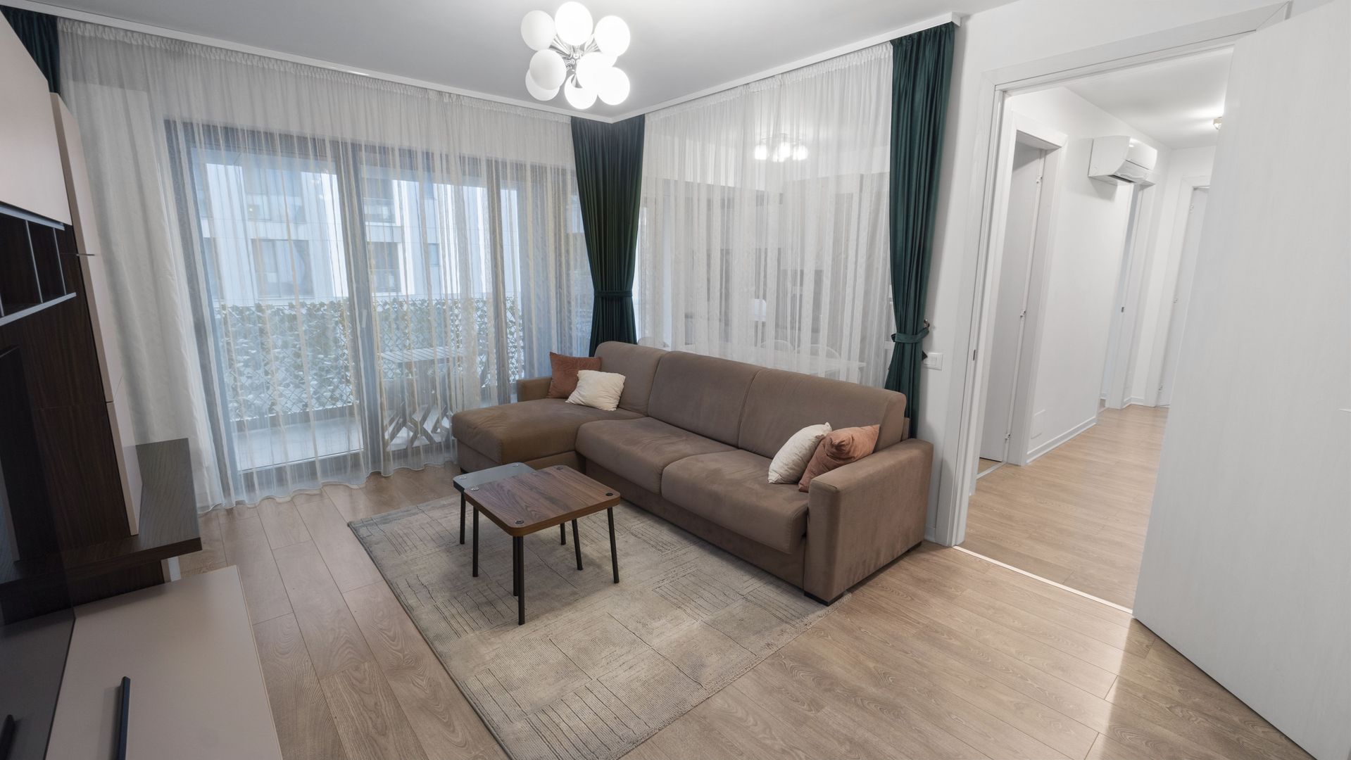 2 Camere 9 Cloud Pipera Aviatiei Promenada Cu Parcare Zona Excelenta - Poză 1