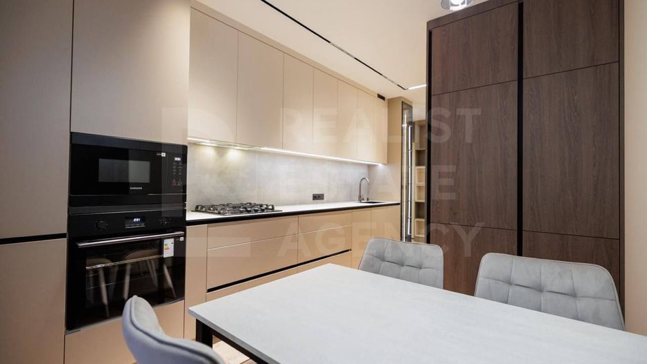 Vânzare, apartament, 2 camere + living, str. Cuza Vodă 5, Botanica - Poză 3