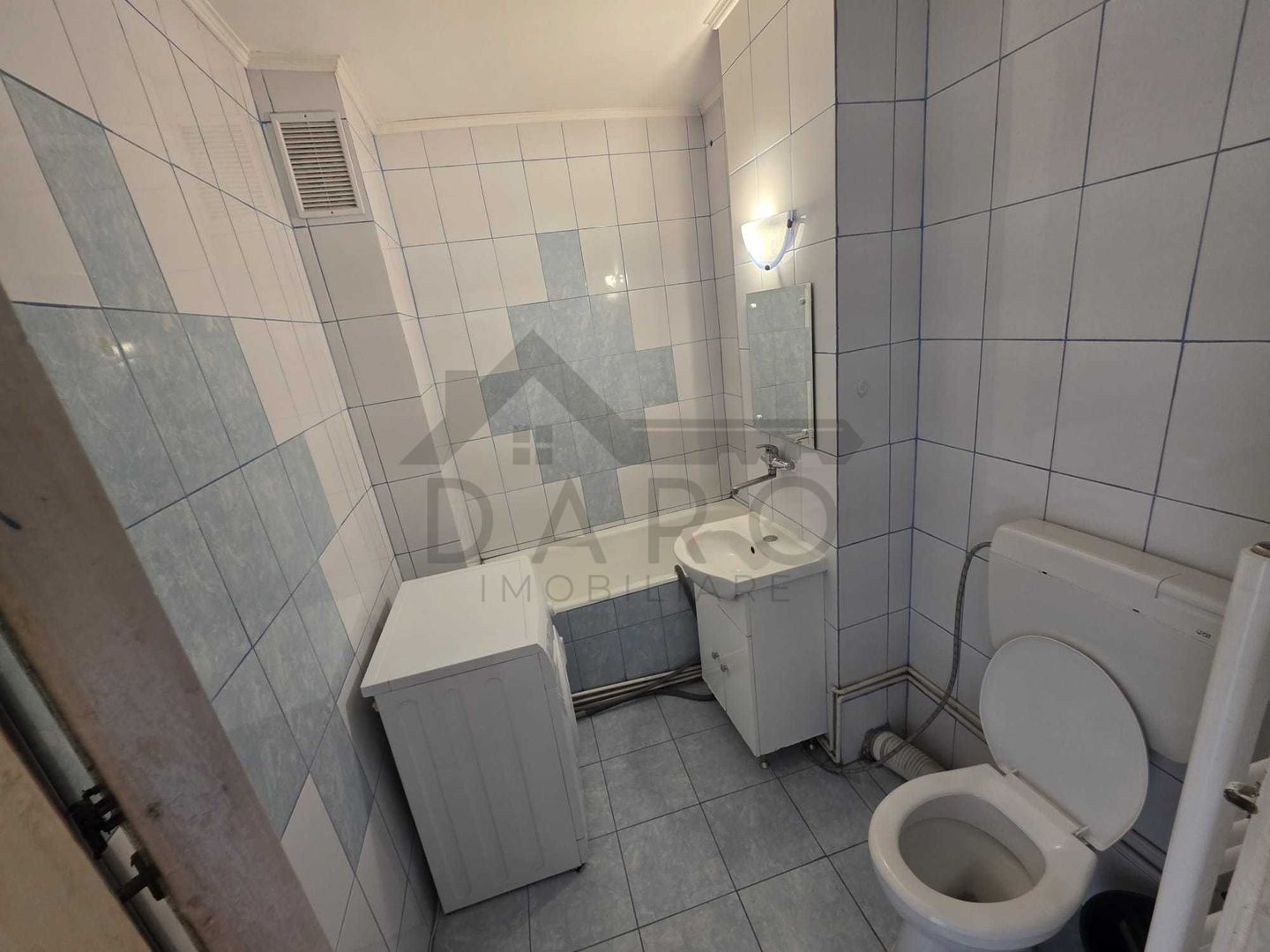Apartament cu 2 camere, 51 m², Dâmbu Pietros – centrală proprie, mobilat și utilat - Poză 3