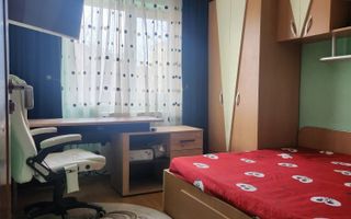 vand apartament 3 camere, etaj 2 , zona Alunis - Poză 8