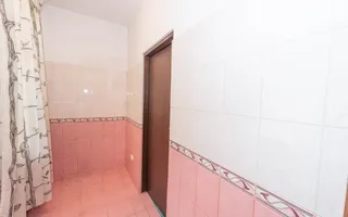 Apartament 3 camere de vanzare, in vila, 83 mp - Poză 17