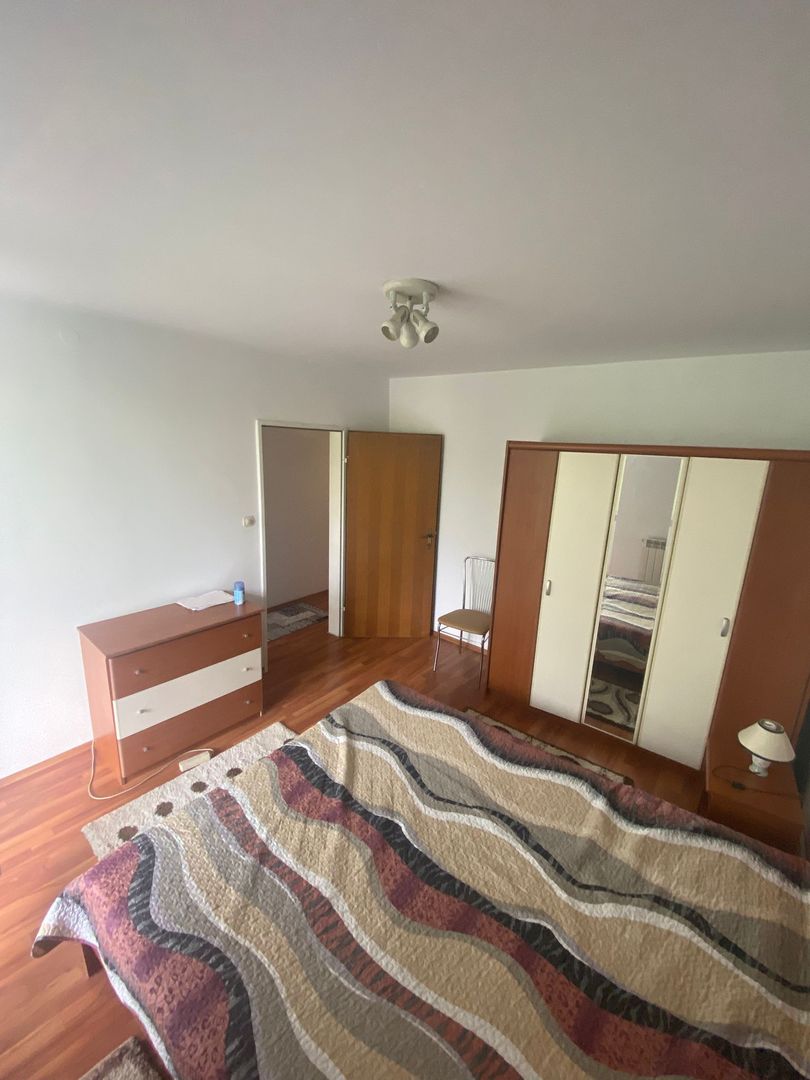 AP. 3 CAMERE - RAHOVA, CENTRALA PROPRIE, BUCATARIE INCHISA, PARCARE - Poză 4