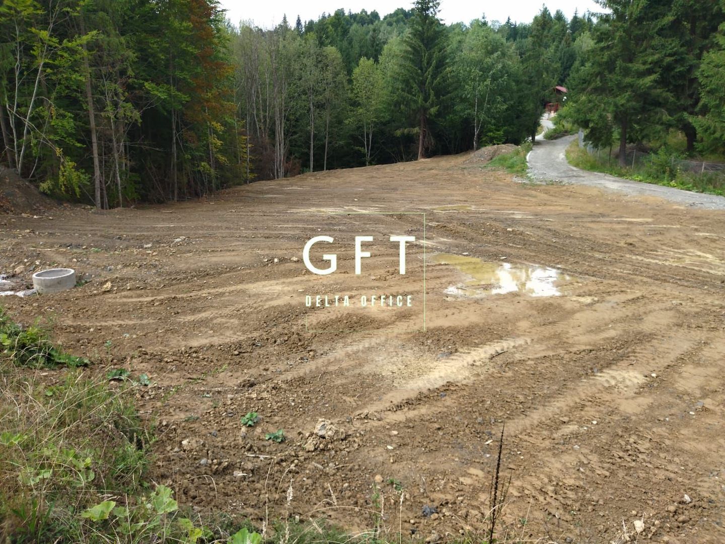 Teren intravilan 1612mp-parcelabil-pretabil cabana/restaurant-Colibita - Poză 1