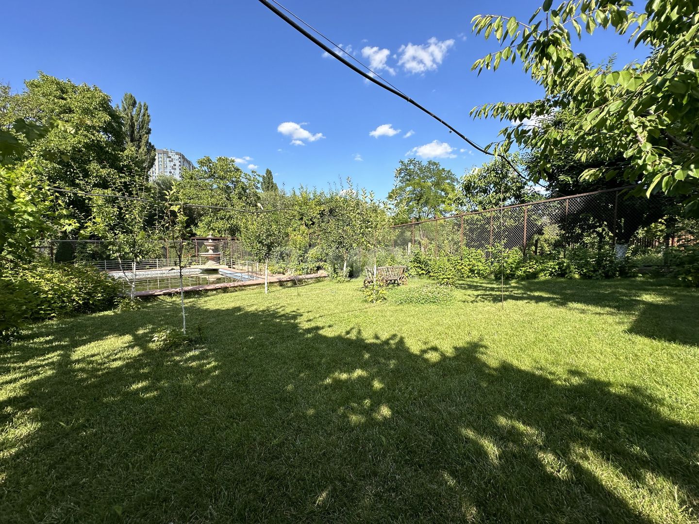Casă în Buiucani, de vânzare, cu suprafața de 338m2. Pe teren de 14 ari. - Poză 28
