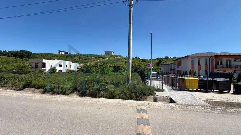 Casă duplex cu teren de 1800 mp, la 1 km de fostul Dedeman, lângă Școala Hlincea, Iași - Poză 2