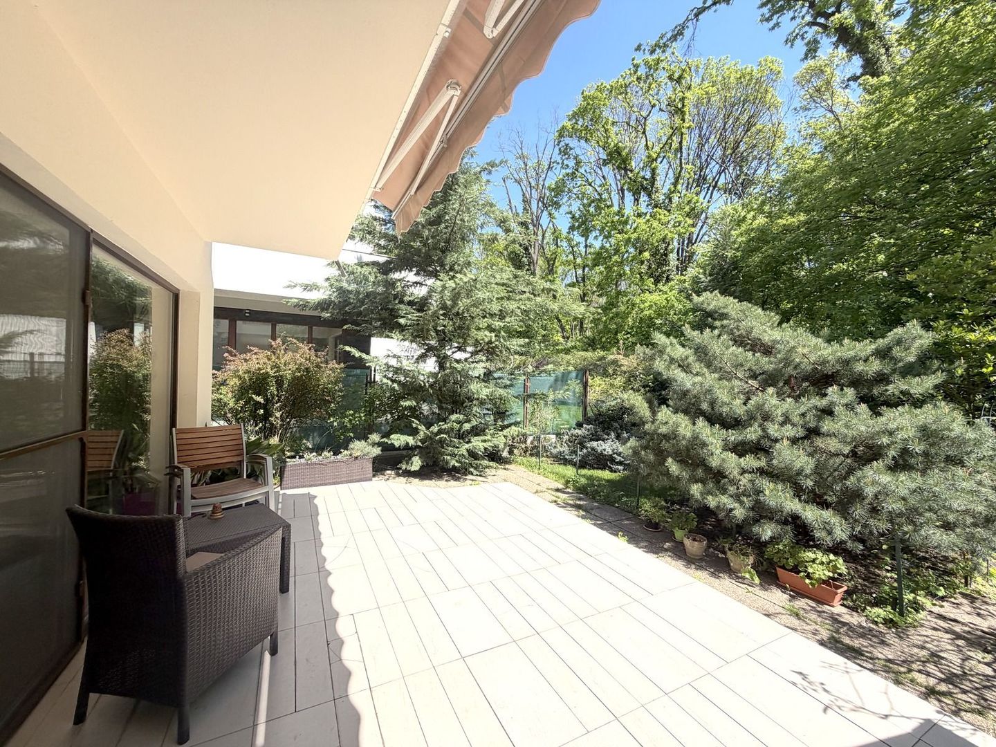 Vilă cu ieșire directă în Pădurea Băneasa – zonă Liceul Francez, Nord București - Poză 2