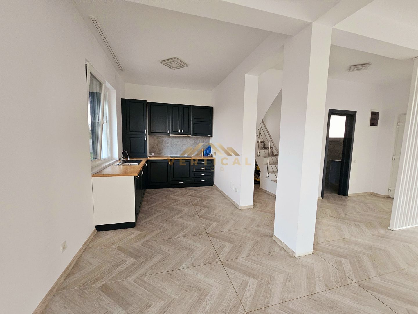 De inchiriat vila 4 camere - intrare comuna Berceni - Poză 7