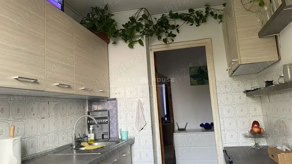 Proprietar, închiriez apartament 3 camere - Poză 10