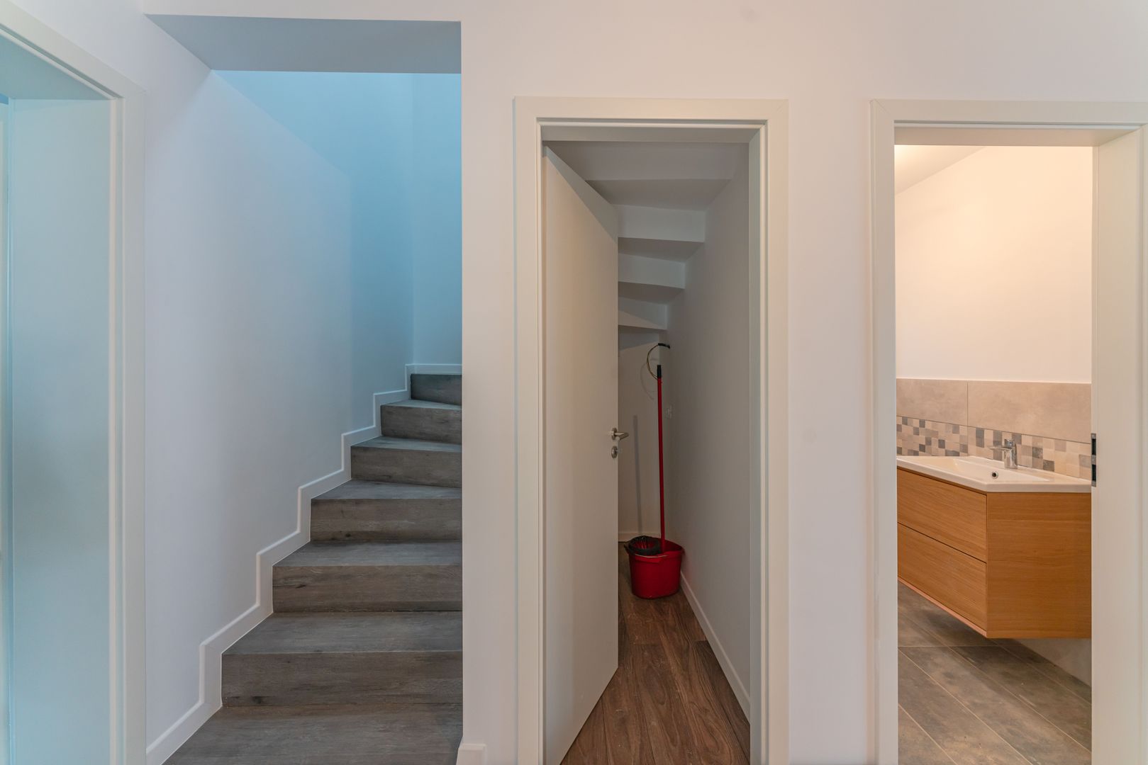 Casa individuala compusa din 4 camere in Bunloc, Sacele - Poză 5