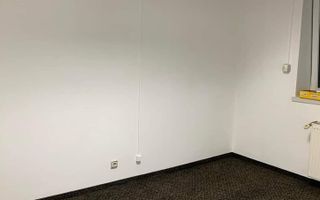 Vânzare apartament cu 4 camere, zona lic M Eminescu, pret negociabil! - Poză 4