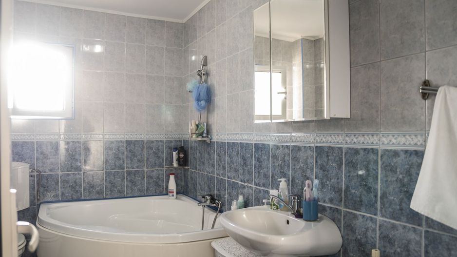 Brancoveanu, S+P+1Et+M(locuibila), 5 camere, garaj, statii metrou, stb - Poză 12