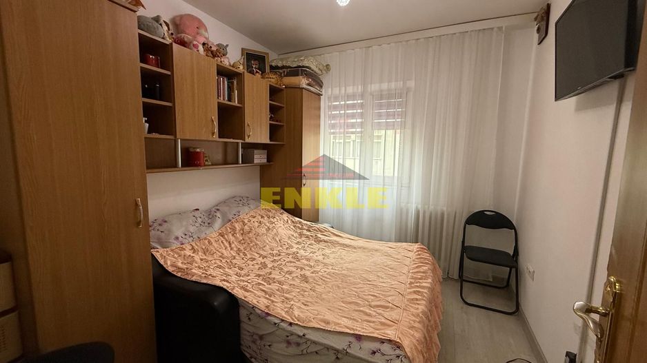 Vânzare garsonieră compartimentată în două camere - Poză 2