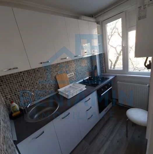 Chirie garsoniera bulevardul Saturn 32mp etaj 1 cu loc parcare - Poză 3