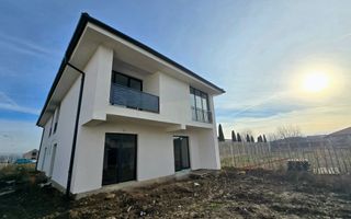 1/2 Duplex de Vânzare, 4 Camere, 350mp Teren, Zona Dealul Furcilor - Poză 1