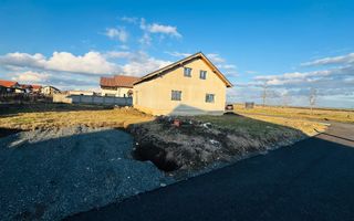 Casa individuala P+ M Pischia 167mp utili, 723mp teren - Poză 2