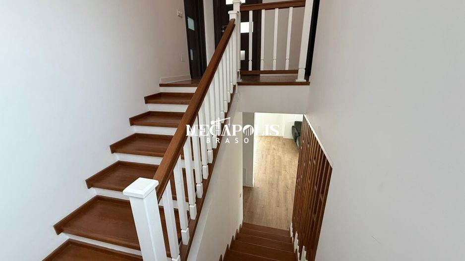 Casa P+E | Sanpetru | Mobilata si Utilata | Teren 410mp | Jacuzzi - Poză 12