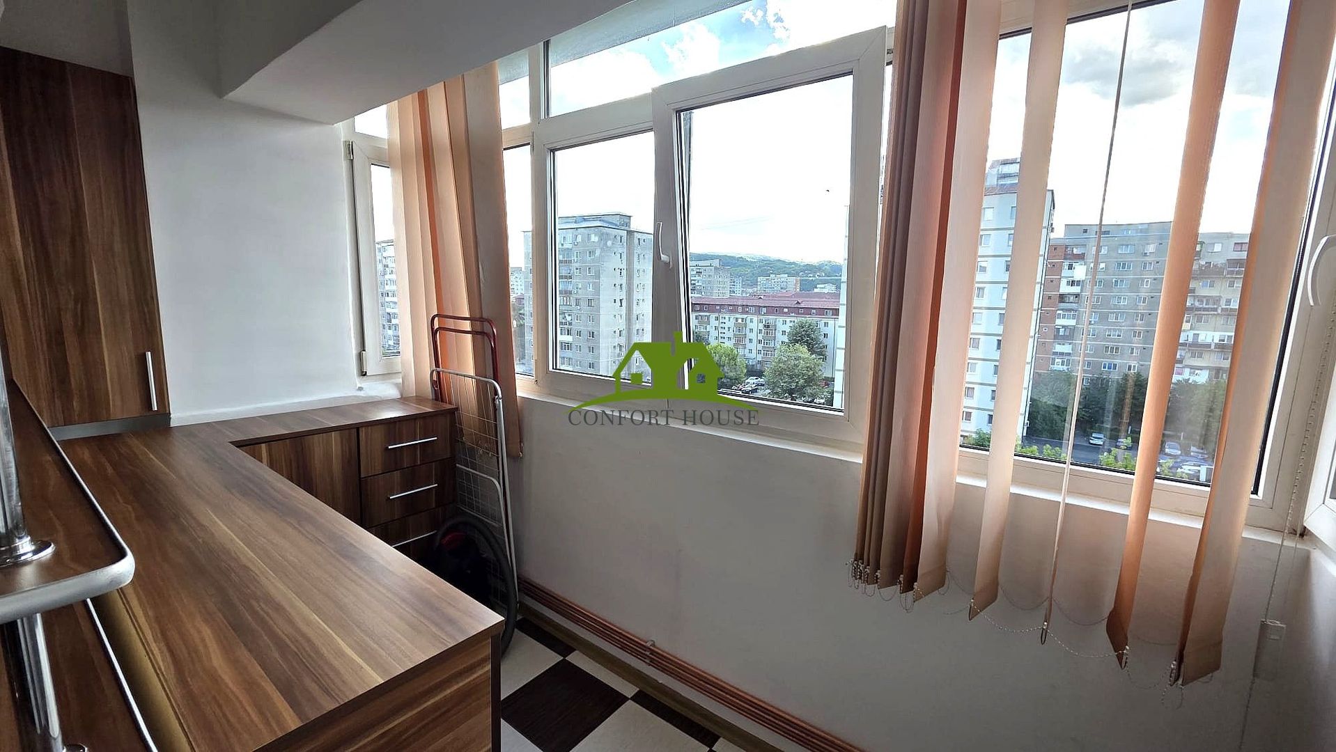 APT. cu 2 camere mobilat si utilat IliftI vizavi de Hermes Ostroveni - Poză 5