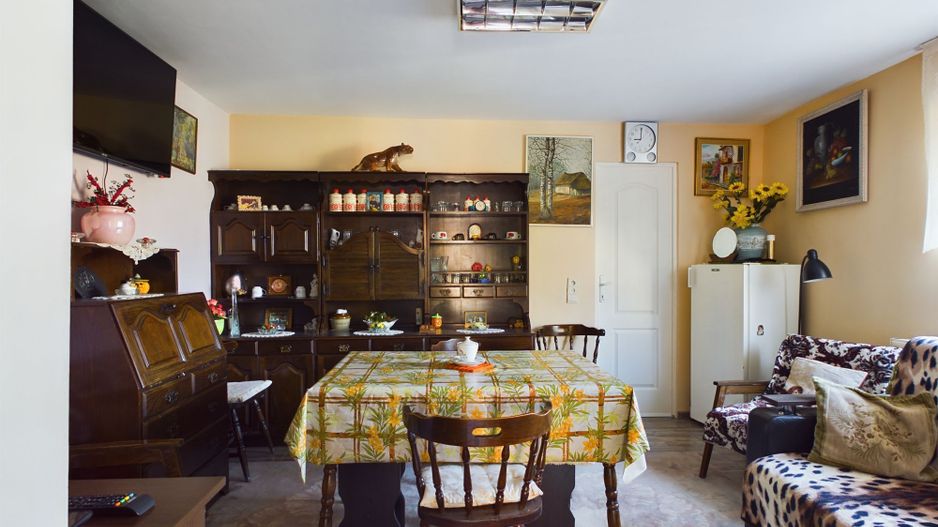 Casă cu 4 camere în zona  Aradul Nou - Poză 5