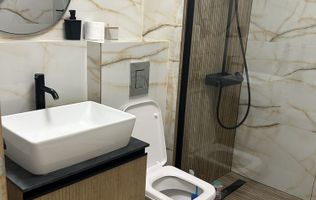 Apartament Renovat 3 Camere Gorjului