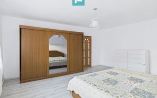 Casă spațioasă cu 4 camere în Vladimirescu - Poză 11