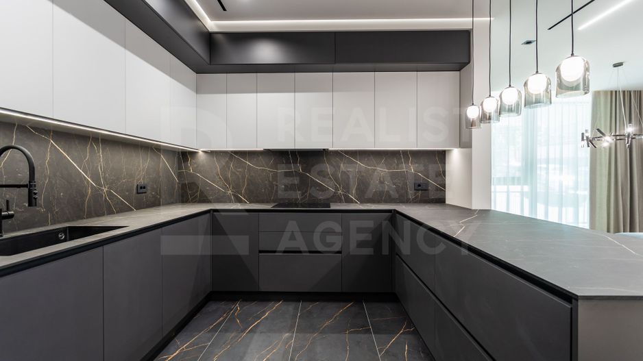 Chirie, apartament, 4 camere, str. Universității, Centru - Poză 13
