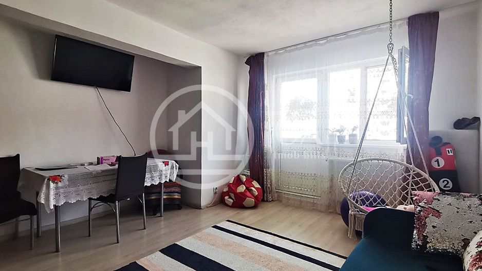 Apartament de vânzare cu 3 camere tip AN în zona Nufarul Oradea - Poză 2