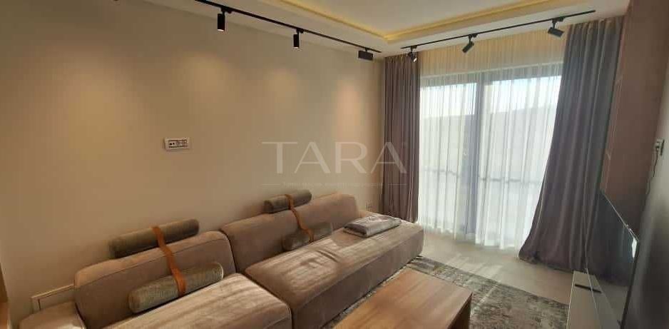 Apartament luxos cu 3 camere pe două niveluri, în Buna Ziua. - Poză 1