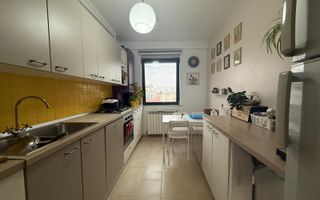 APARTAMENT 3 CAMERE ‖ CENTRALĂ PROPRIE ‖ LIFT ‖ VEDERE LIBERĂ ‖ ZONĂ CENTRALĂ - Poză 1