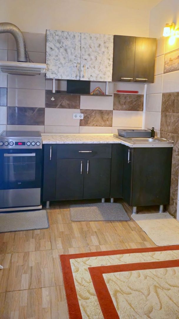 Apartament cu 2 camere la casa, 70 mp -   zona centrala - Poză 16