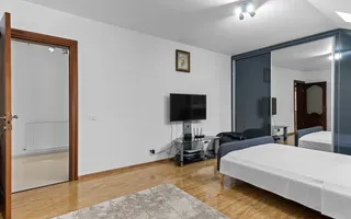 DE VANZARE  Vila 9 camere Colentina - Poză 41