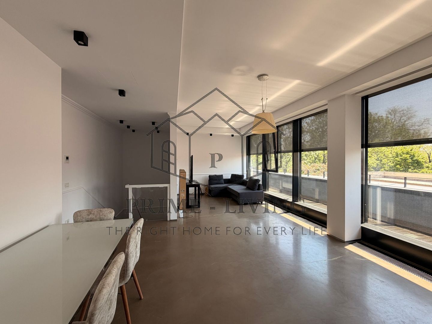 APARTAMENT SUPERB LA VANZARE SI INCHIRIERE PE STRADA RAHMANINOV - Poză 2