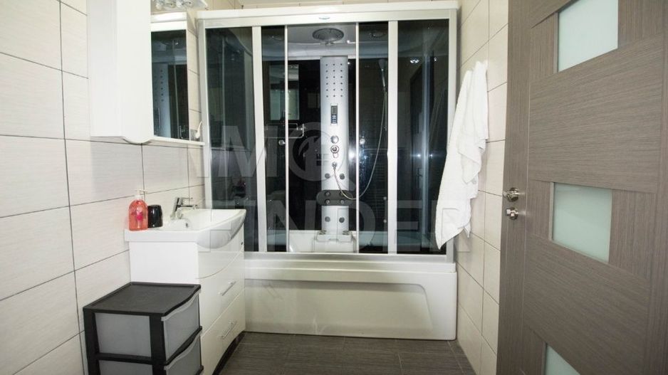 Vanzare apartament 3 camere, predare la cheie, Riviera Residence - Poză 10