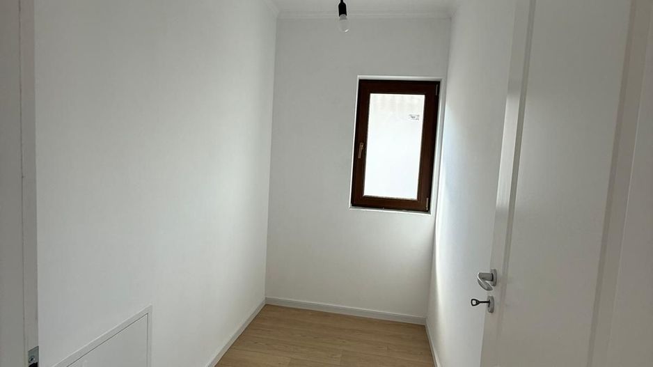 Duplex nou - 3 dormitoare - zona Kids Park - Dumbravita - Poză 7