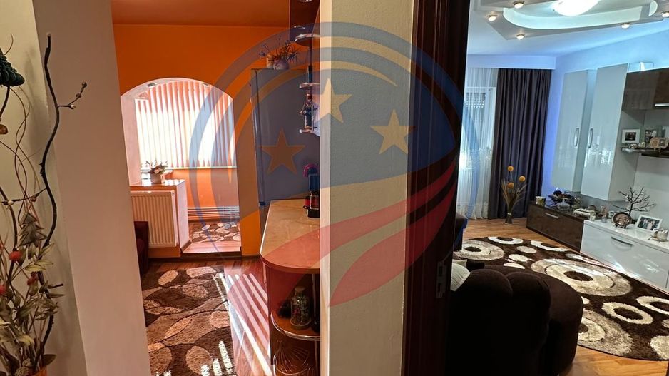 APARTAMENT 3 CAMERE, COMPLET MOBILAT SI UTILAT,  DE VANZARE - Poză 8