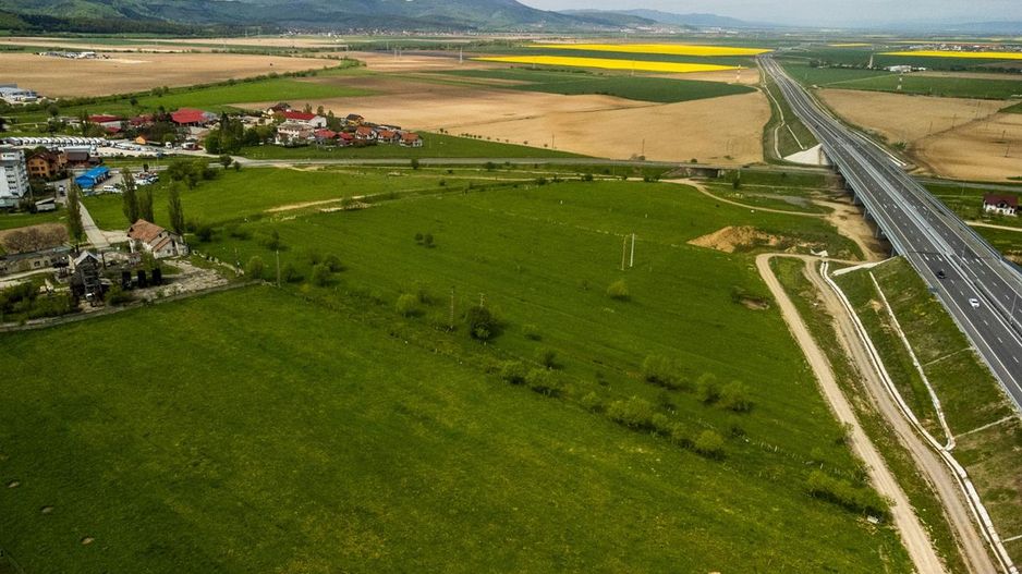 Teren intravilan, pe 2.623mp, zona de case, Rasnov, Brasov - Poză 7